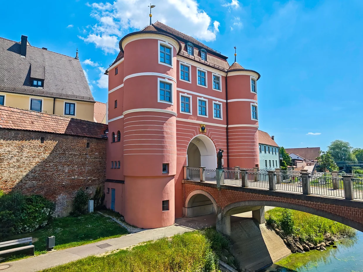 The Riedertor over the river