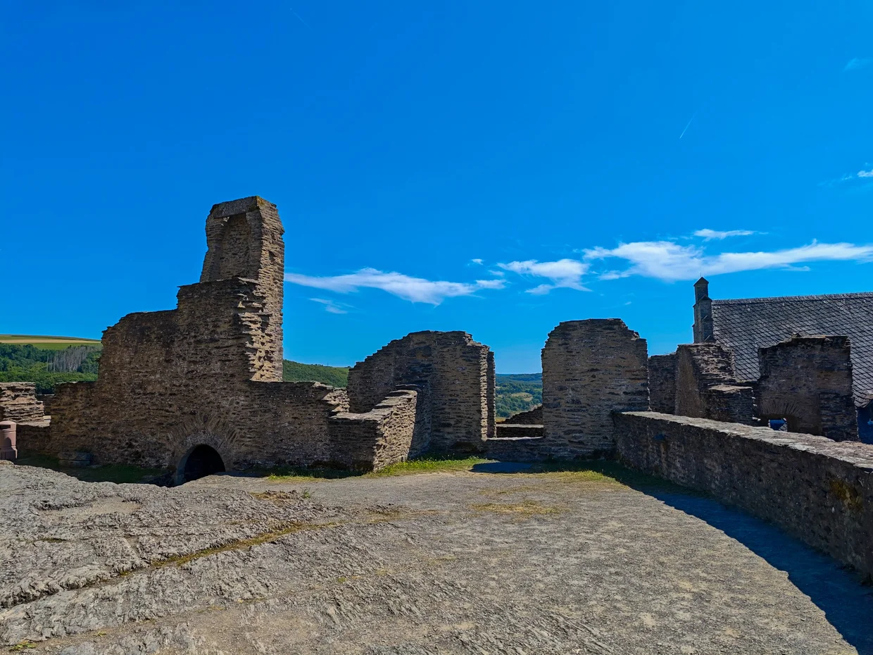 castle courtyard