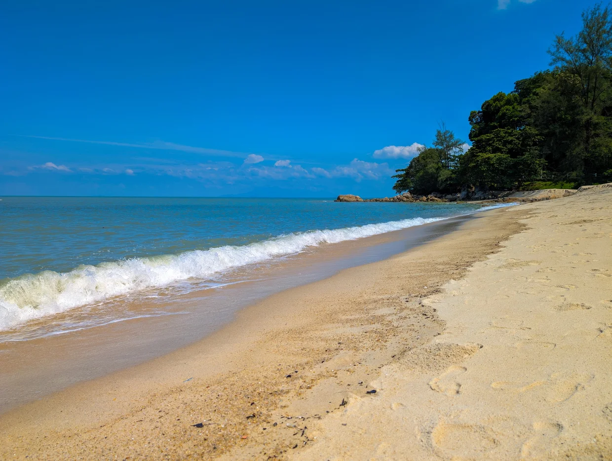 Teluk Bahang Beach, almost empty