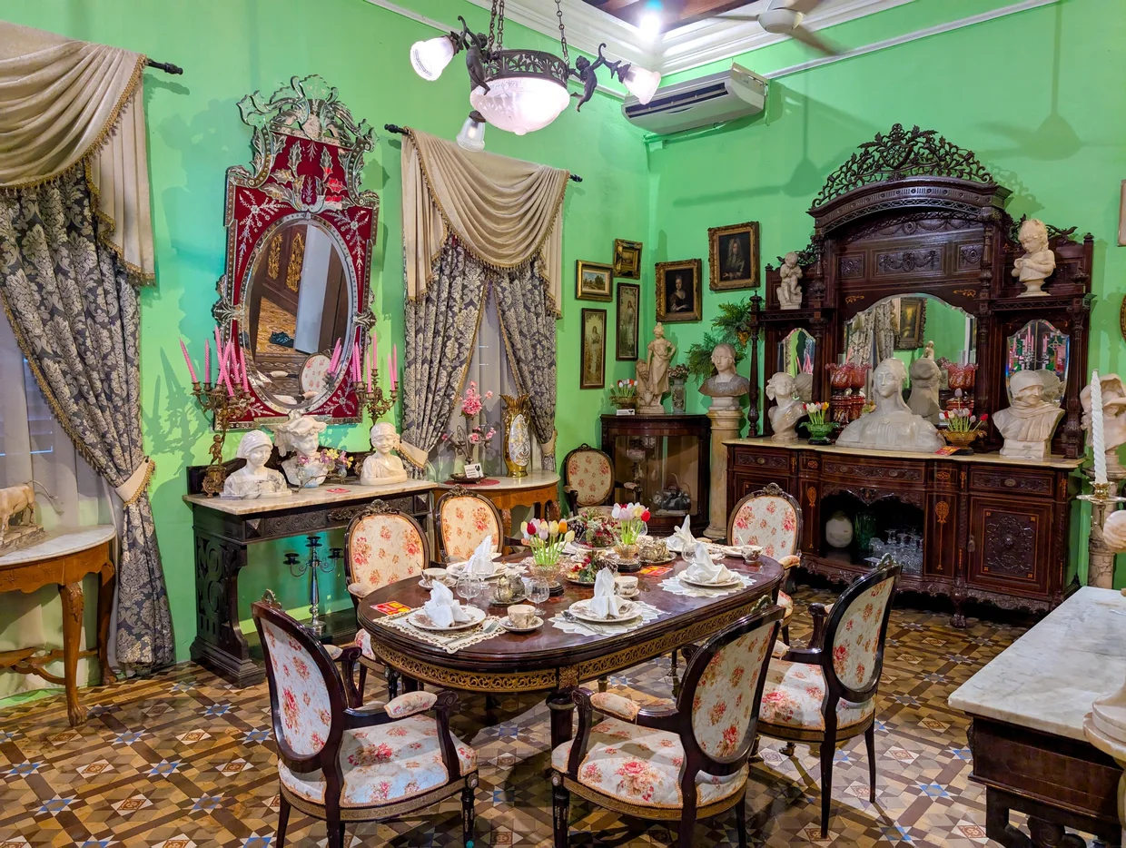 Peranakan Mansion's green dining room